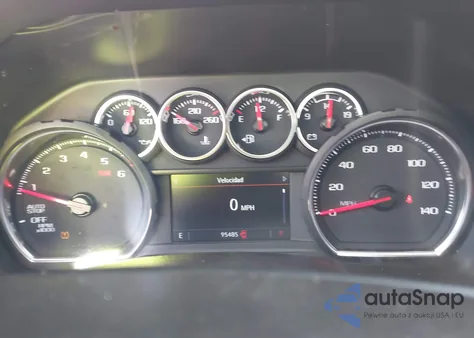 2021 Chevrolet Suburban 2Wd Ls z USA, uszkodzony, nr VIN 1GNSCBKDXMR216443